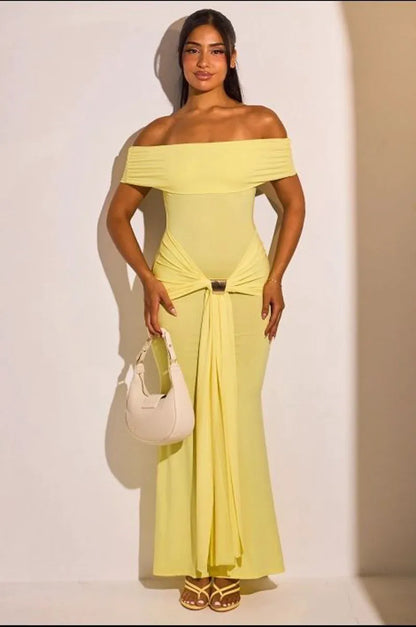 Robe jaune à col bardot et empiècement