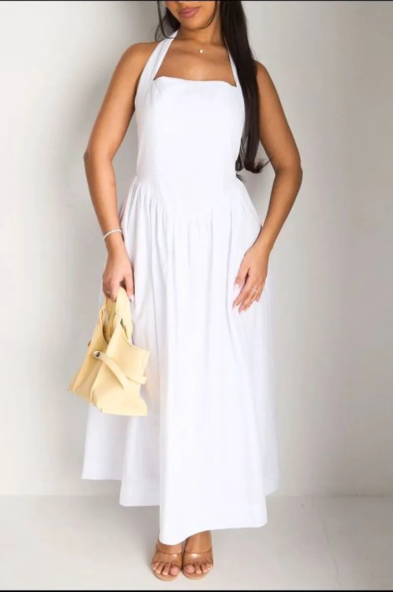 Robe longue blanche à dos nu