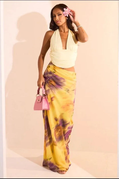 Robe longue jaune à dégradé multicolore à dos nu et ajourée