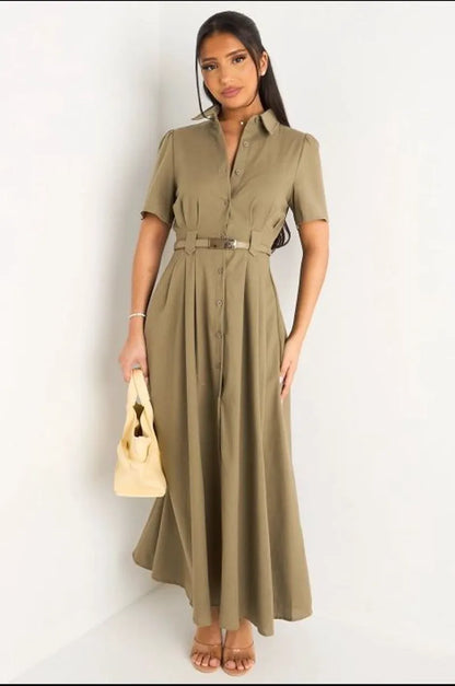 Robe longue kaki cintrée à col rabats et manches courtes