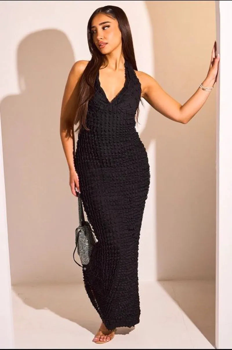 Robe noire à effet dentelle dos nu