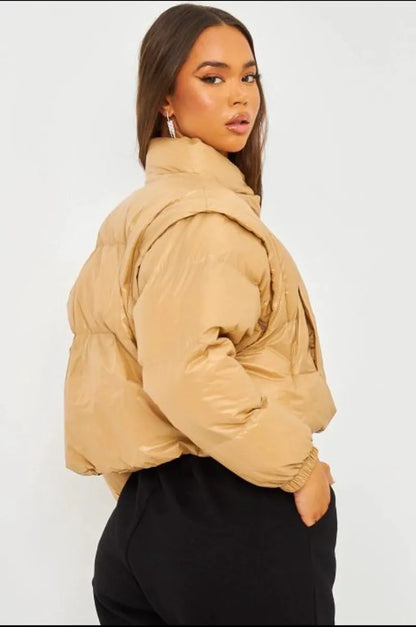 Short camel oil-finish puffer jacket with detachable sleeves