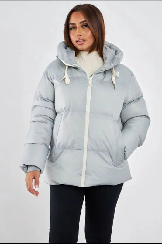 Short quilted gray down jacket
