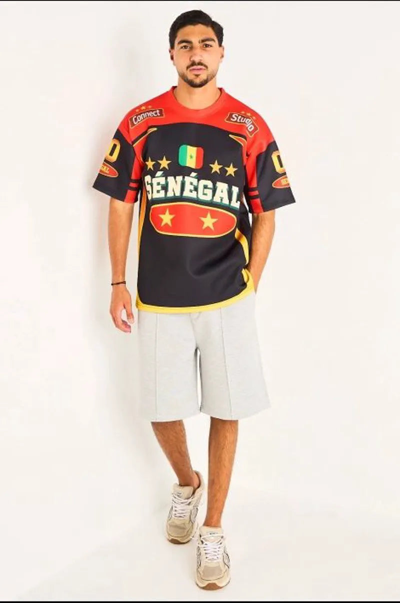 Tee-shirt rouge et noir à inscription '' Sénégal ''