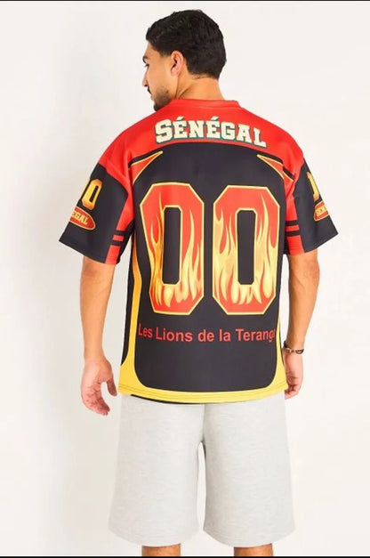 Tee-shirt rouge et noir à inscription '' Sénégal ''