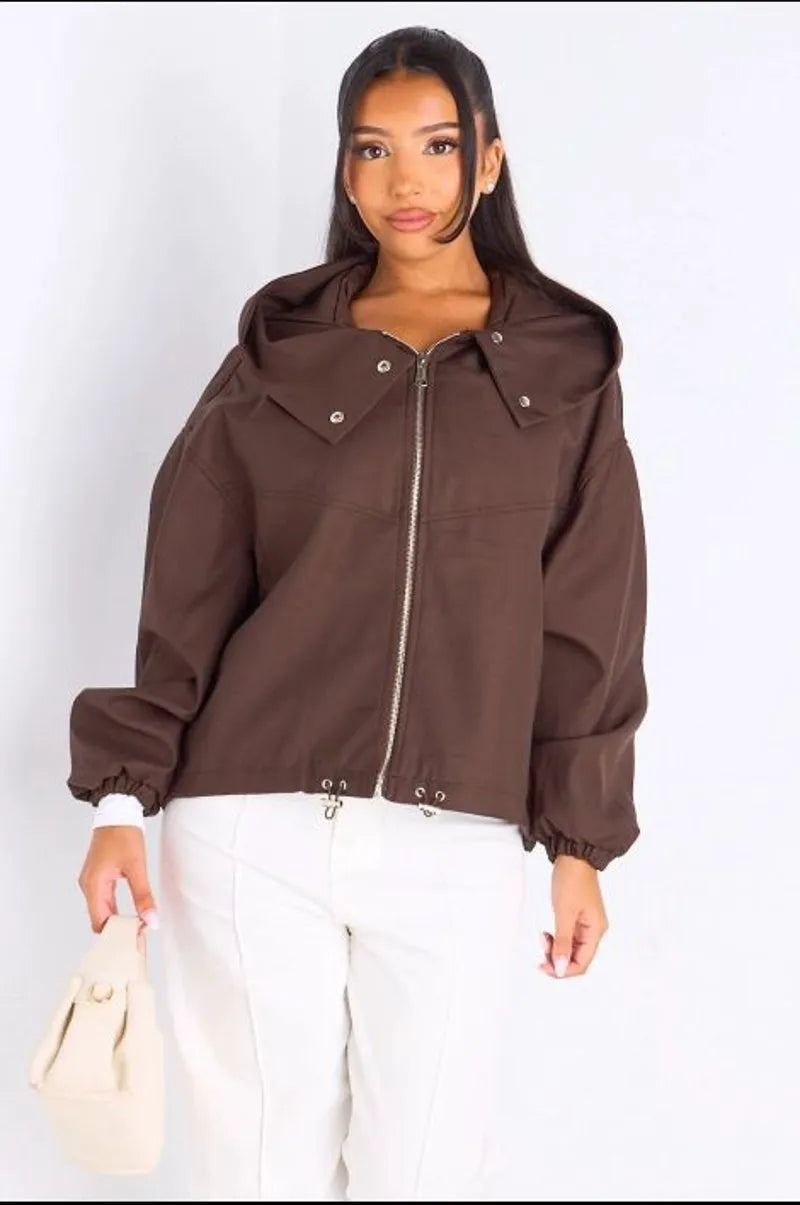 Veste courte marron à capuche