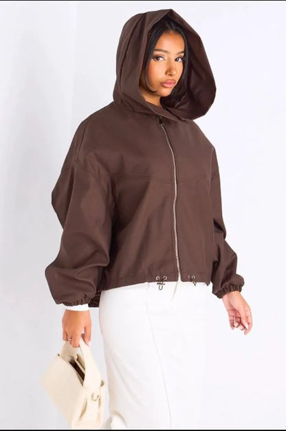Veste courte marron à capuche