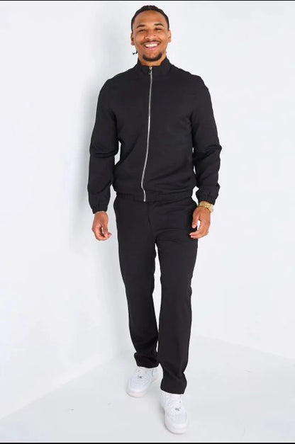 Ensemble deux pièces noir veste à col rond et manches longues + pantalon coupe droite