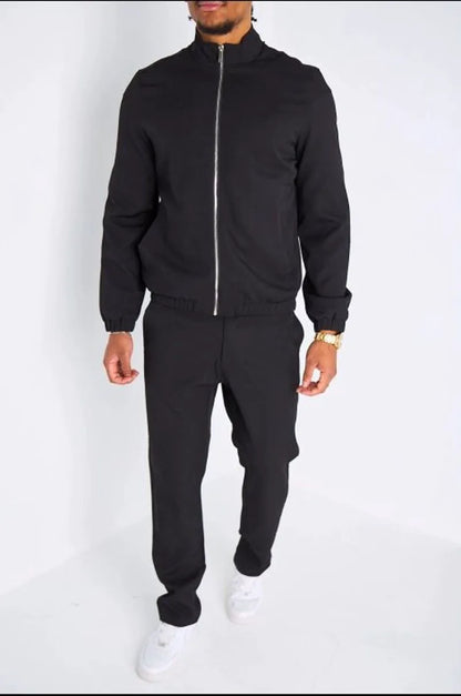 Ensemble deux pièces noir veste à col rond et manches longues + pantalon coupe droite