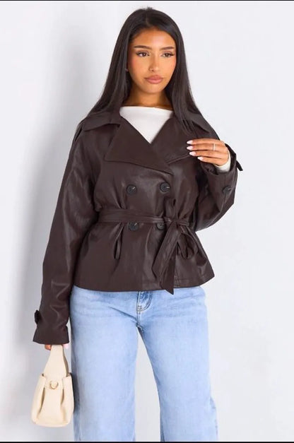 Veste simili cuir cintrée à col rabat de couleur marron