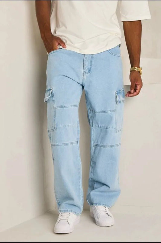 Wide-leg blue jeans with pockets